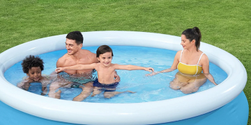 You can create a fun swimming environment for you and your family without damaging your yard, if you want to know how to choose the best inflatable pool